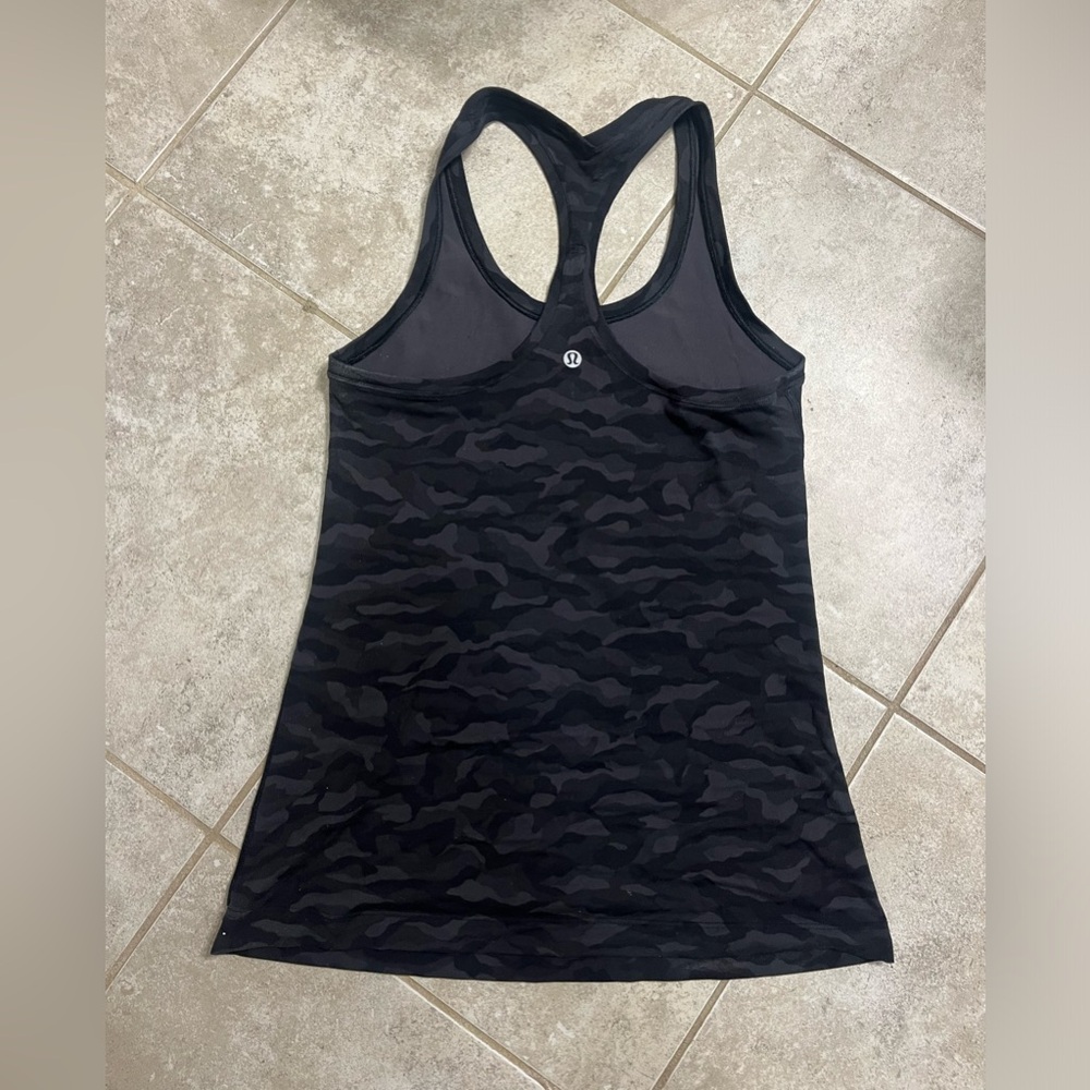Lululemon tank